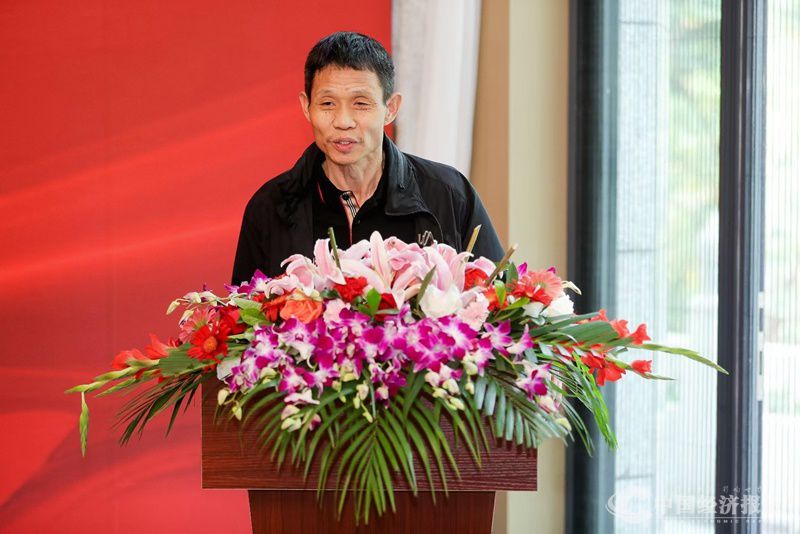 5人民法治影视中心启航 签约现场明星大咖云集.jpg