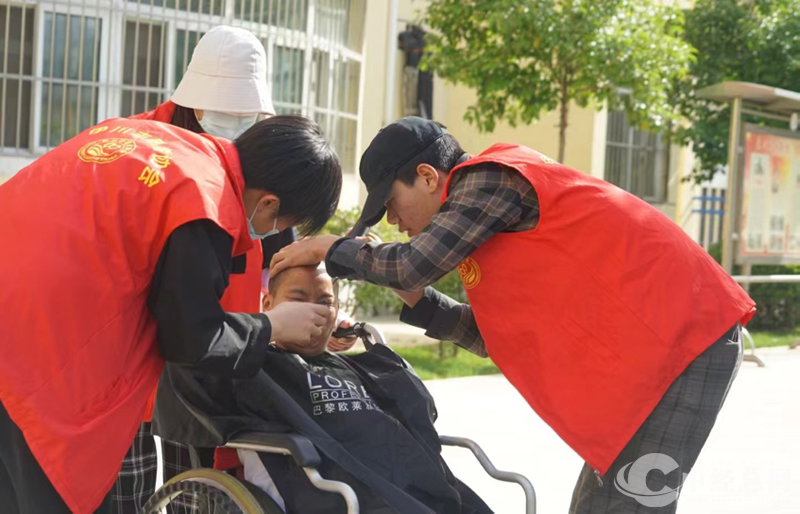 1712348646723453.png 图片4.png