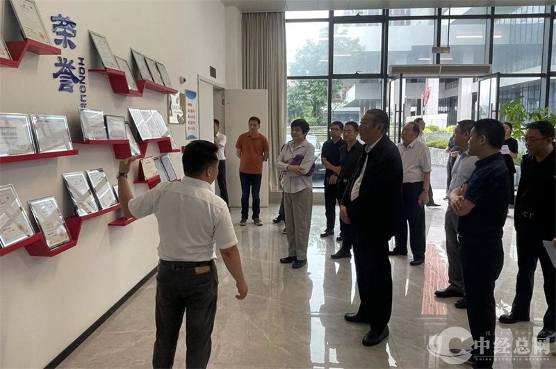 1718719748162175.jpg 3.jpg