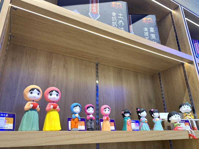 1722778801106367.jpg 549cd7da6a6bb07f0d40a8f13db1185.jpg