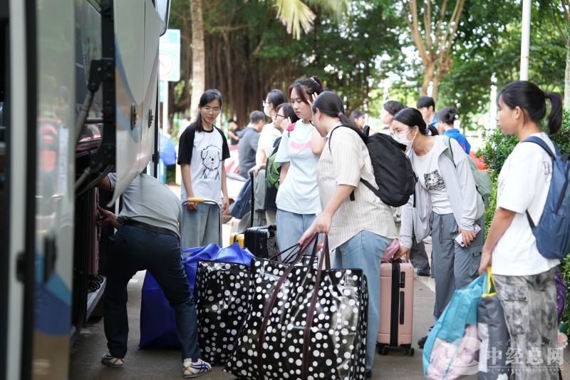 1726295576890860.jpg SYM01363.jpg