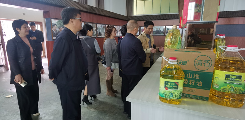 1731128653151667.jpg c0c208d0ea53d5cd4e50ea244f7b9b5.jpg