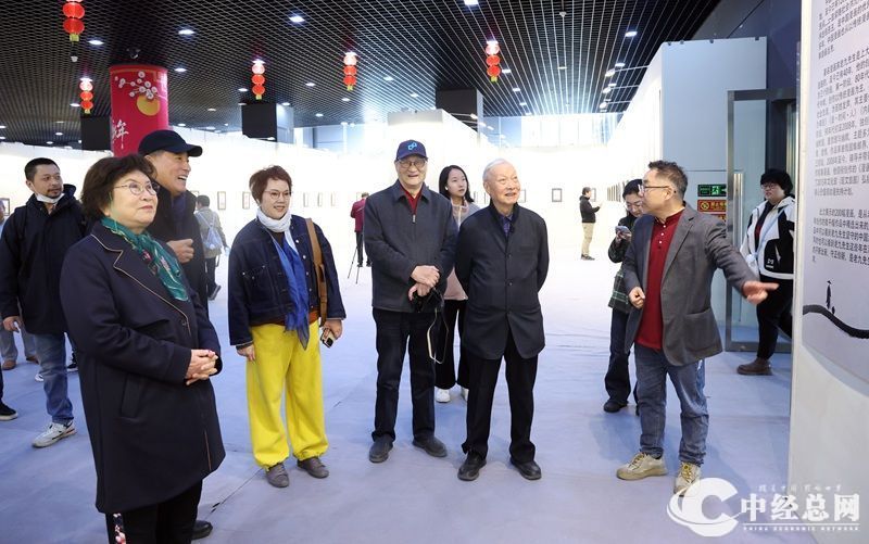 老九漫画展 郭幸福摄影 (2).JPG