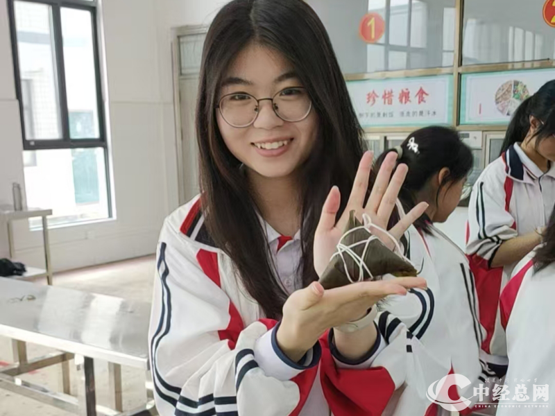 1748611625378823.png 图片1.png