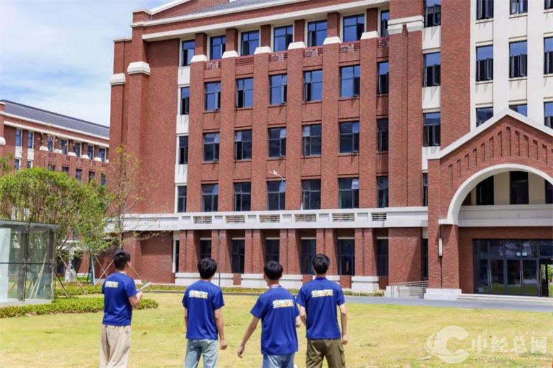 1756036897156780.jpg 25.jpg