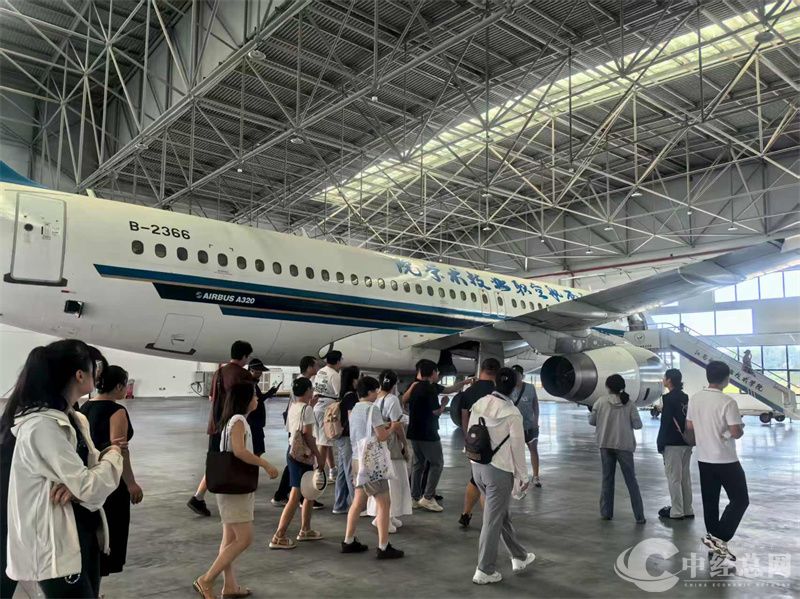 1756037020321582.jpg 32.jpg