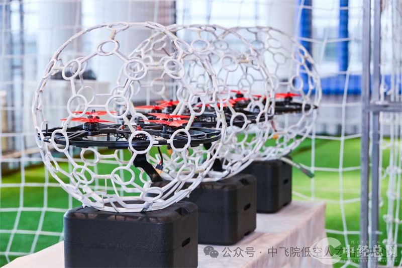 1761566776287624.jpg 无人机足球赛.jpg